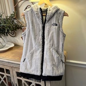 The North Face Furlander Woman’s Faux Fur Vest Full Zipper
